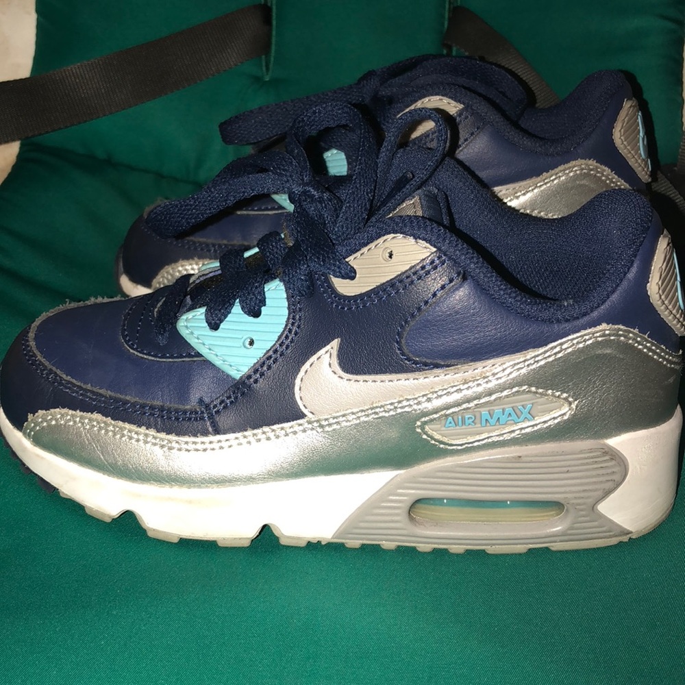 Nike AirMax girls size 13.5